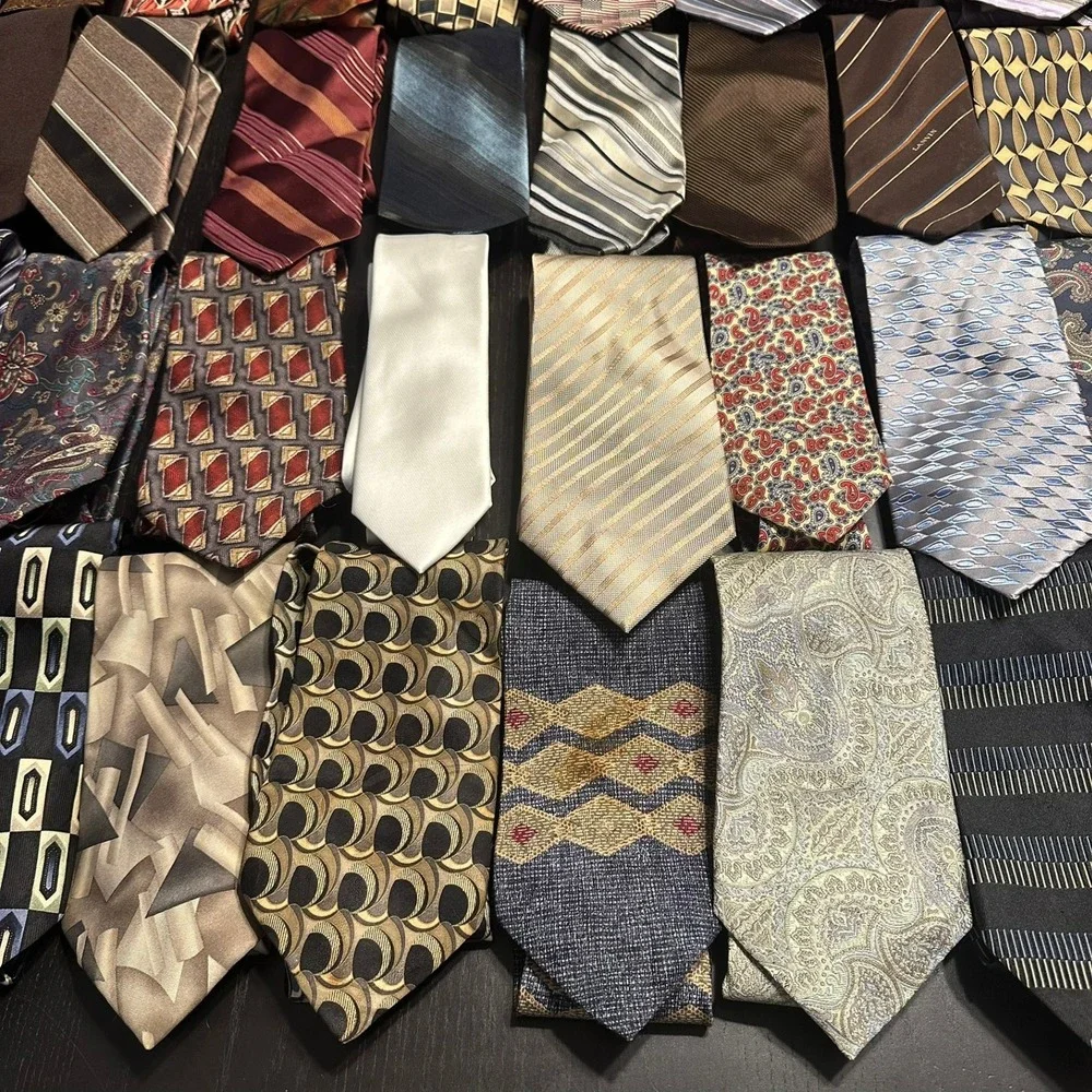 Bulk Lot of 50 Mens Neckties Silk Poly Blend Assorted Patterns Colors